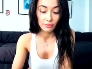 Bruna magra con punta di cammello