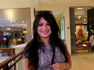 Kolumbianerin macht es besser. Wunderbar. Die attraktive Lalin Angel