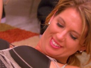 UNARTIGE Paare treffen sich nach der Party zu SWINGER BIG ORGY. Schau