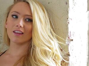 AJ Applegate schmeckt Jon Jons schwarzen Monster-Schwanz. Nachdem Jon