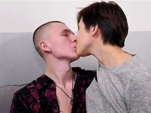 Tomboy fickt wie ein Profi bei ClubSweethearts