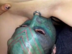 Likken met een bifide tong,