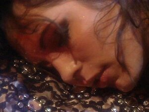 Tenho duas bolas de basquete no peito