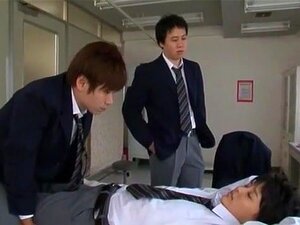 Le modèle japonais en chaleur Tsukasa Aoi dans une vidéo JAV