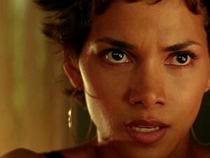 Halle Berry - Schwertfisch