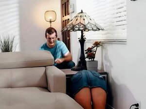 Upskirt cameltoe amateur reitet Schwanz