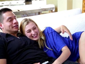 Dagfs atemberaubende Alexa Grace bekommt, was sie will. Nachdem Alexa