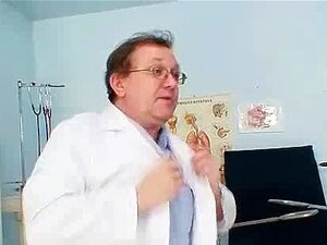 Blondi mummo kinky pillu tentti suihkussa