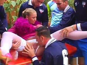 Verrückte Pornodarstellerin Sabrina White in der besten Gangbang-,