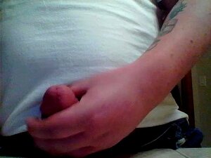 Im Badezimmer masturbieren