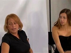Thrashing - Angelina och Lena - Nykomlingar, 2 myndiga sötnosar