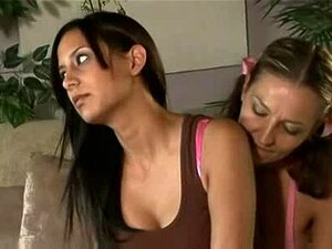 зреле и свеже лезбејке - мрД