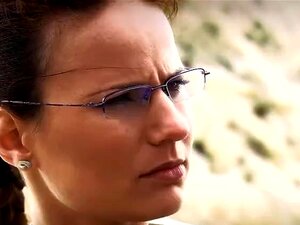 Claudia bekommt ihren engen Arsch durchgebohrt