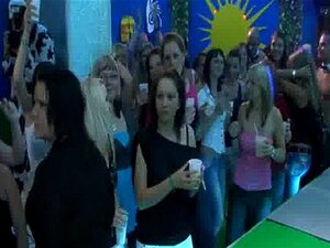 Donkere ober doggy style