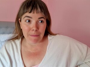Mein erster SQUIRT wird in den Arsch gefickt - Evita Camila