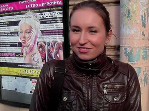 Reality-Sex-Video mit einer hübschen Rothaarigen Szene 2,