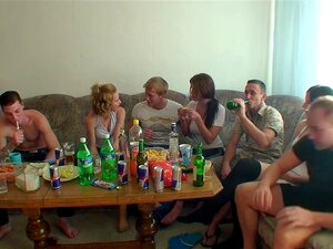 Дана & Јанет Хавен & Кристине Кристалис