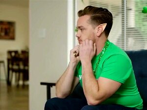 Stiefvater tauschen  Wir sollen es sein und auch du siehst aus wie