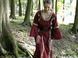 Heißer Fick auf dem Wikingermarkt! Fette Wikinger-Lady, schwangere