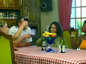 Tauche ein in die sinnliche Welt einer hingebungsvollen afrikanischen