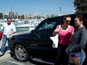 Exotische Pornodarstellerin Bonnie Rotten in erstaunlichen Tattoos,