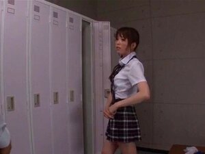 Moe Sakura Schulmädchen heißer bei JavHD net. Moe Sakuka