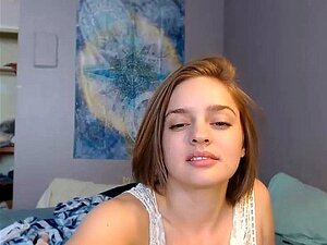 Kleine Frau tanzt - kostenlose Live-Webcams 31