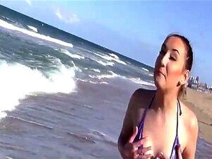 Sexy Gruppe von schmutzigen süßen Mädchen in der Frühlingspause