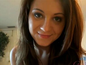 Jojo Kiss får dig att spruta på hennes fötter