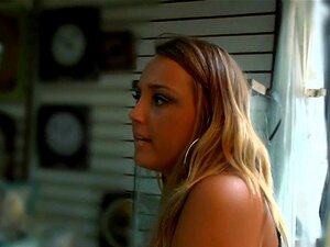 Geile Mädels sind wirklich gut im Bett. Geile Mädels können Männer