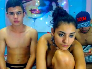 Heißer Amateur-Dreier vor der Webcam