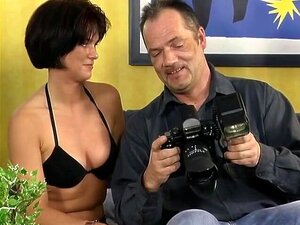 äitipuoli haluaisin naida malleja kameralle