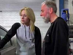 Нимфоманка слаткица Даниела Ц пипа и