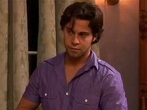 Секси бринета коса кугуарка Магдалене