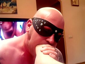 Fortsetzung von CRAZY BDSM - EXTREM TIEFES FUßKNEBELN mit SCHMIERUNG