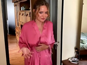 POV: Stiefmutter spritzt mir ins Gesicht, als Sie erfährt, dass ich