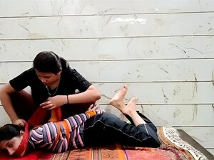 Erlebe die unwiderstehliche Anziehungskraft einer atemberaubenden