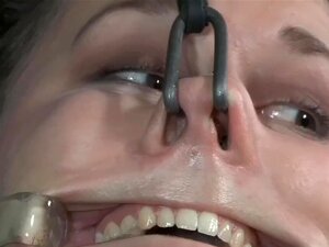 Bdsm mimmi pussybanged suorassa takissa