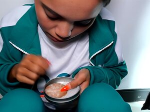 Gra w kalmary dla amatorów prowadzi do ostrego seksu analnego z