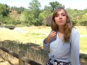 schüchterne Süße macht Pornocasting