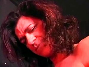 Марија Грација је ББВ бринета која има