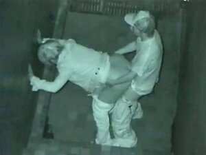 Mehr Outdoor-Sex in der Japan-Nacht