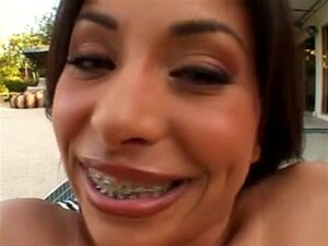 Heiße Latina beim Analsex und doppeltem Facial