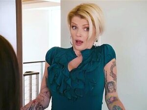 Meine Stiefmutter ist besessen von mir