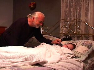 Babe bekommt ihren Mund gefesselt und Hände gefesselt