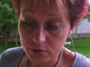 Kluger Typ fickt Oma von nebenan