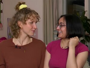 Аматерске лезбејке се упознају