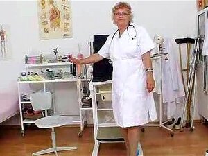 Wollige Oma unrasierte Muschi Nahaufnahmen