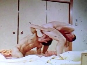 VintageGayLoops Video: Spielzeit, Zwei heiße Typen teilen sich einen