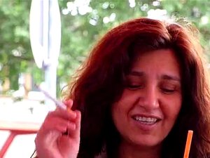 türkische reife raucherin